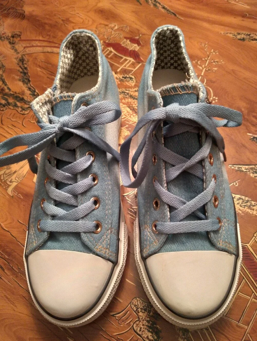 NWOB Women's Platform Denim Zippered Front Lace Sneakers Shoes Sz 7